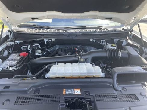 Used 2025 Ford Expedition Active RWD image 30