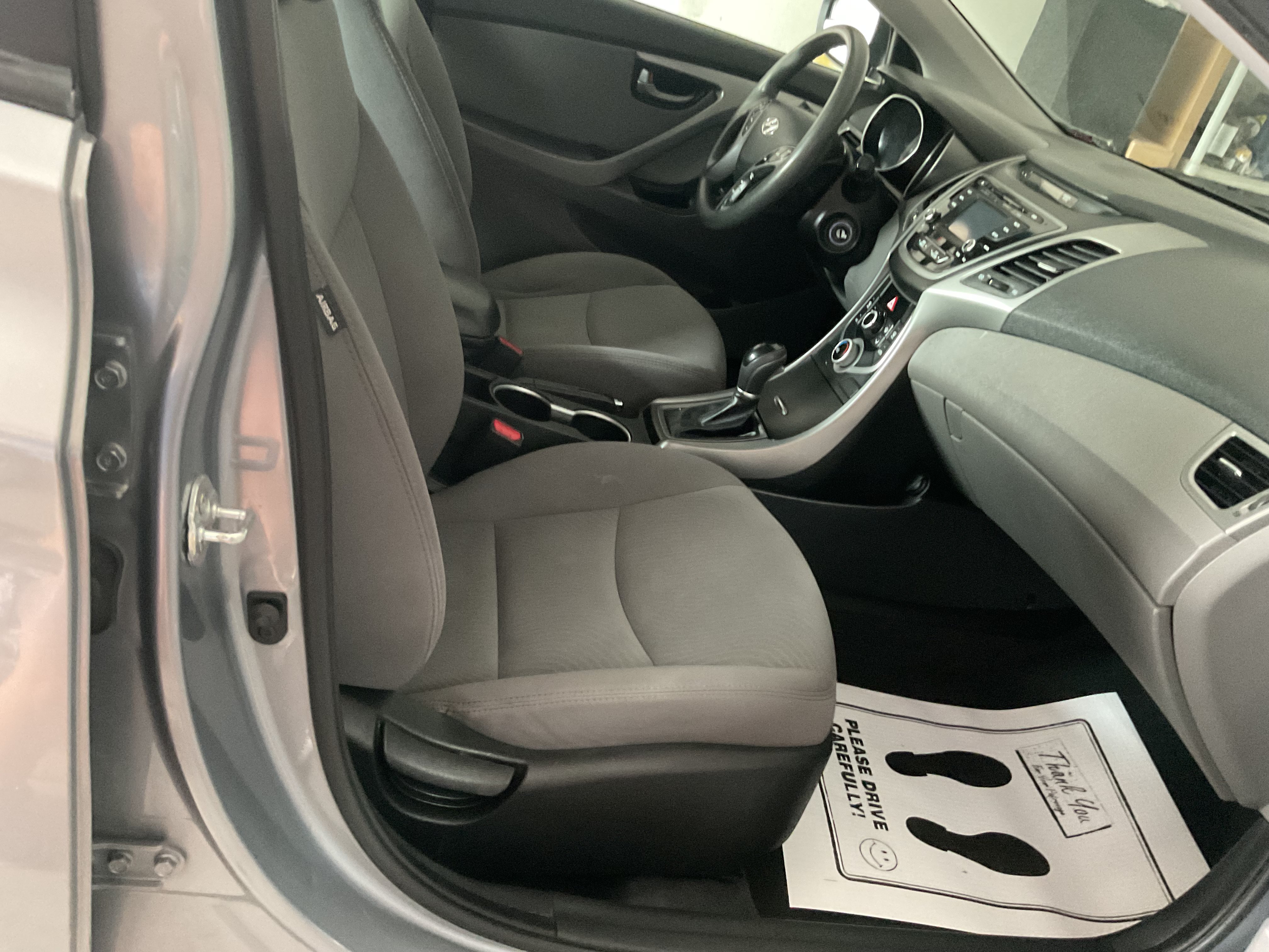 Used 2015 Hyundai Elantra SE w/ Option Group 02 FWD image 11