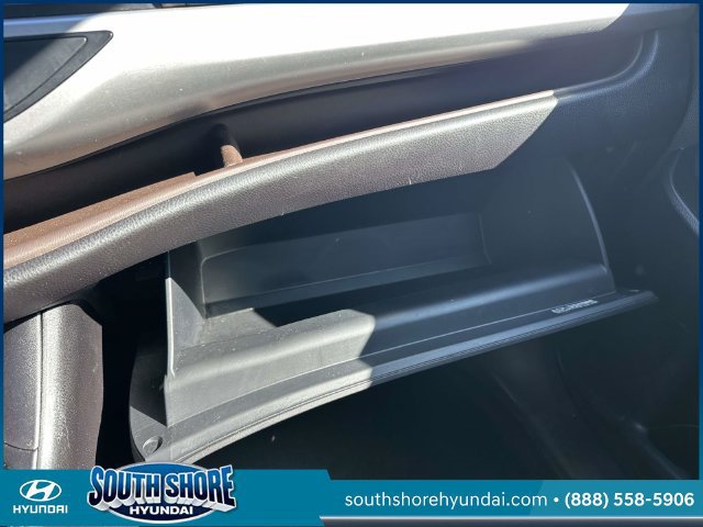 Used 2016 Toyota Highlander XLE AWD/4WD image 37
