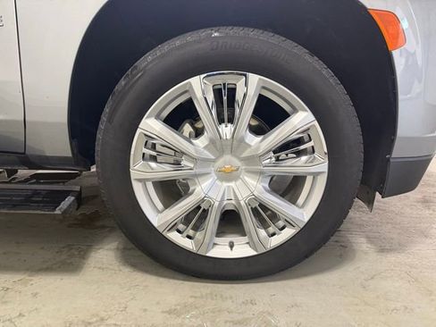 Used 2024 Chevrolet Tahoe High Country w/ Premium Package image 34