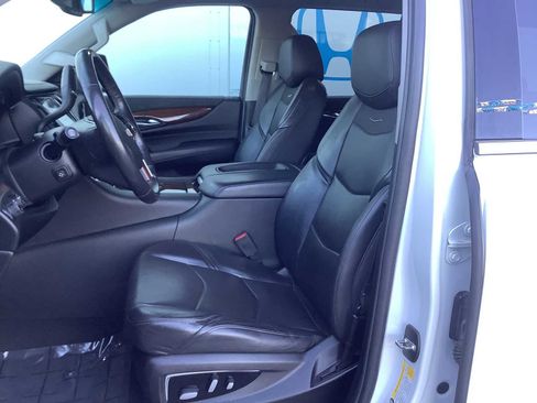 Used 2019 Cadillac Escalade 4WD w/ LPO, Radiant Package image 11