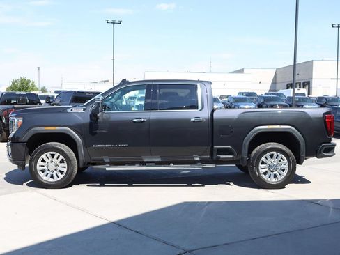 Used 2021 GMC Sierra 3500 Denali w/ Denali Ultimate Package AWD/4WD image 3