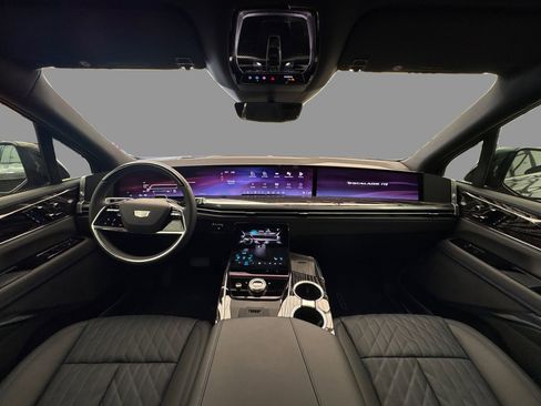 New 2025 Cadillac Escalade IQ Sport 1 w/ Smart Trailering package image 23