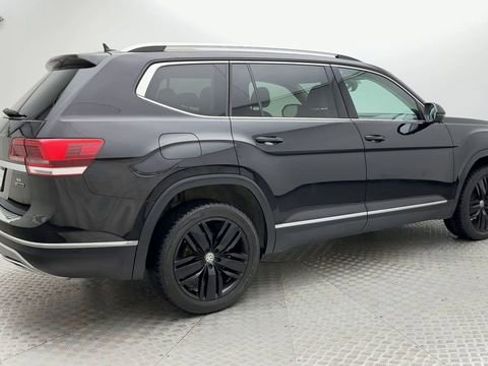 Used 2019 Volkswagen Atlas SEL Premium image 2