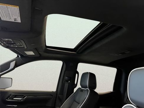 Certified 2022 GMC Sierra 1500 AT4X image 16