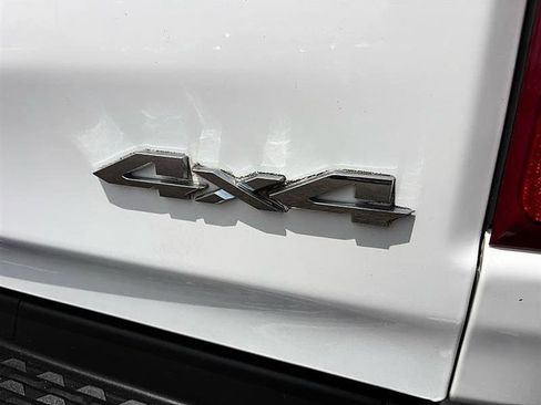 Used 2022 RAM 1500 Big Horn AWD/4WD image 17