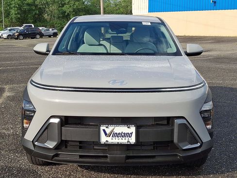 Certified 2025 Hyundai Kona SE AWD/4WD image 34