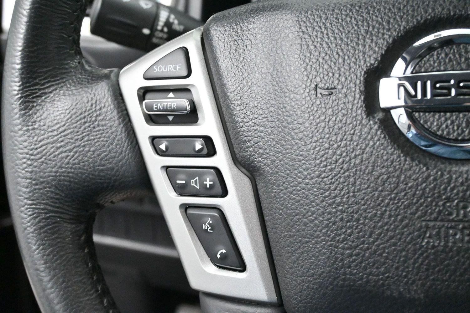 Used 2020 Nissan Titan SV w/ SV Convenience Package AWD/4WD image 16