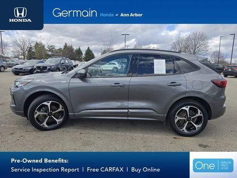 Used 2023 Ford Escape ST-Line Elite w/ Premium Technology Package image 15