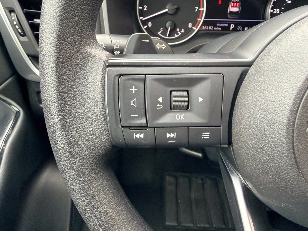 Used 2024 Nissan Rogue S FWD image 22