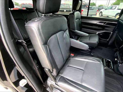 Used 2023 Jeep Wagoneer Series II RWD image 20