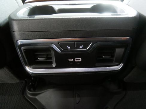 Used 2024 GMC Sierra 1500 Denali Ultimate image 21