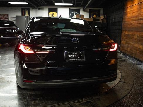 Used 2025 Toyota Camry LE w/ Convenience Package image 6