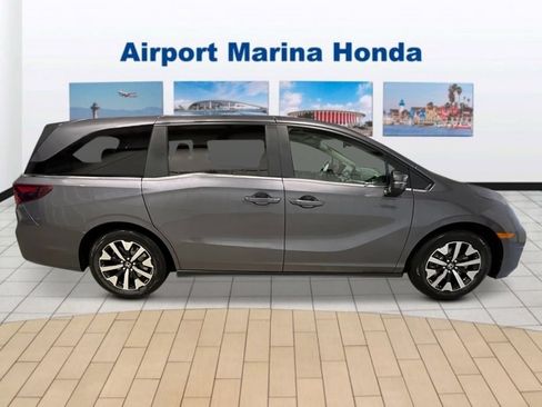 New 2026 Honda Odyssey EX-L image 7