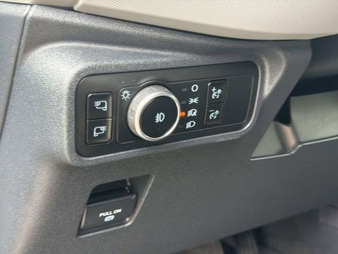 Used 2023 Ford Bronco Badlands image 23