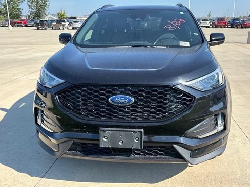 Used 2022 Ford Edge ST-Line AWD/4WD image 3
