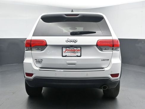 Used 2017 Jeep Grand Cherokee Limited AWD/4WD image 8