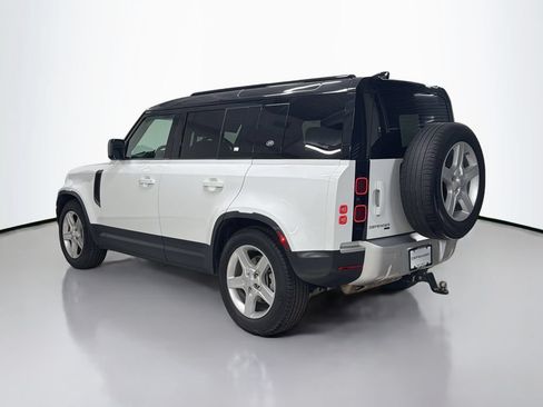 Used 2021 Land Rover Defender 110 SE AWD/4WD image 3