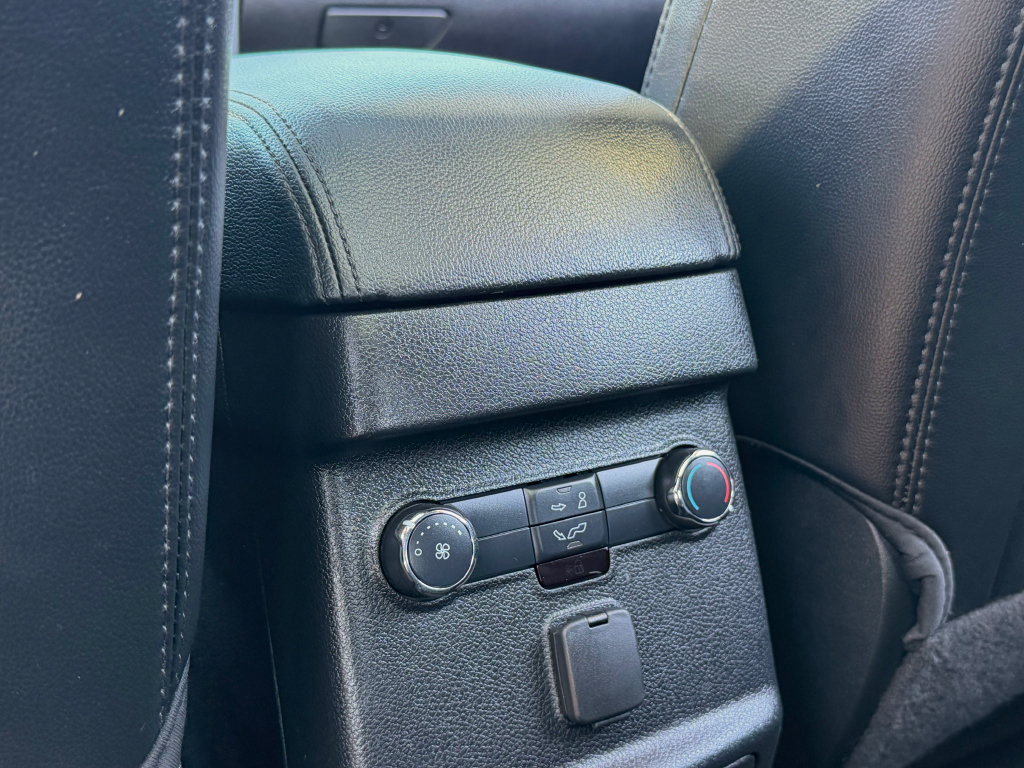 Used 2017 Ford Explorer XLT w/ Equipment Group 202A FWD image 54