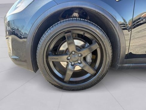 Used 2019 Tesla Model X Long Range image 9