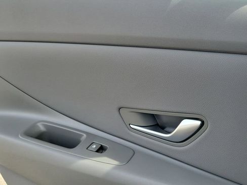 New 2026 Hyundai Elantra Sport FWD image 23