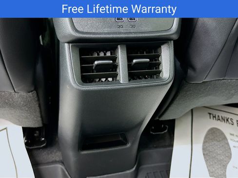 New 2026 Chevrolet Equinox LT w/ Convenience Package II AWD/4WD image 26