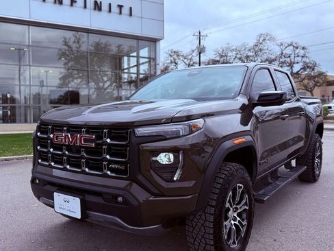 Used 2024 GMC Canyon AT4 w/ Technology Package image 1