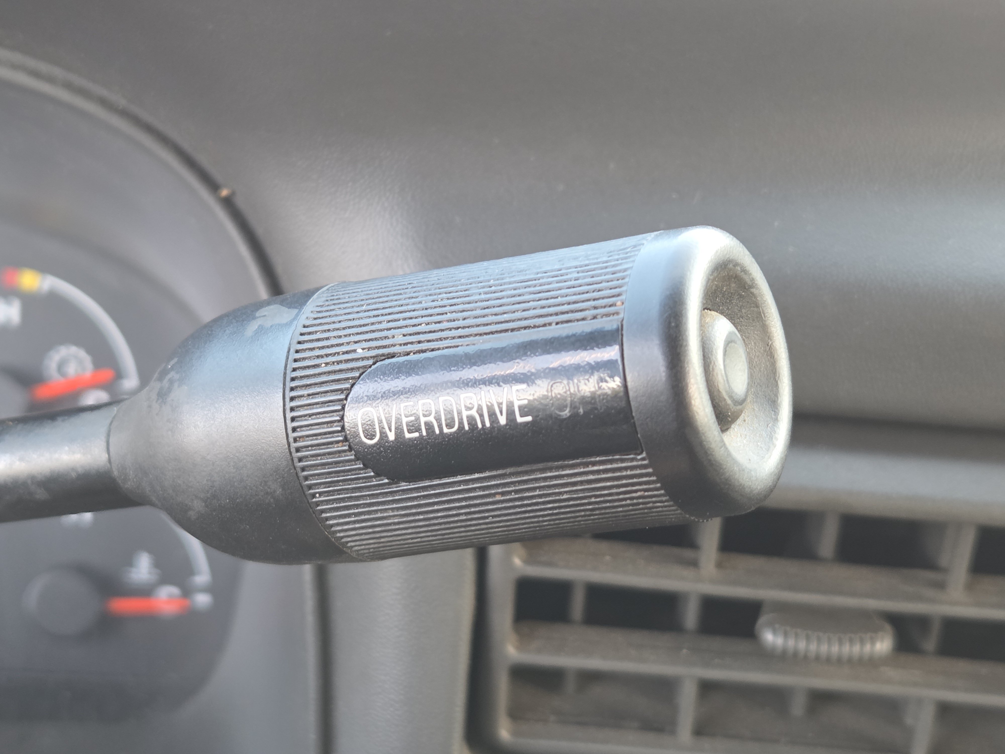 Used 2004 Ford Excursion XLT AWD/4WD image 1
