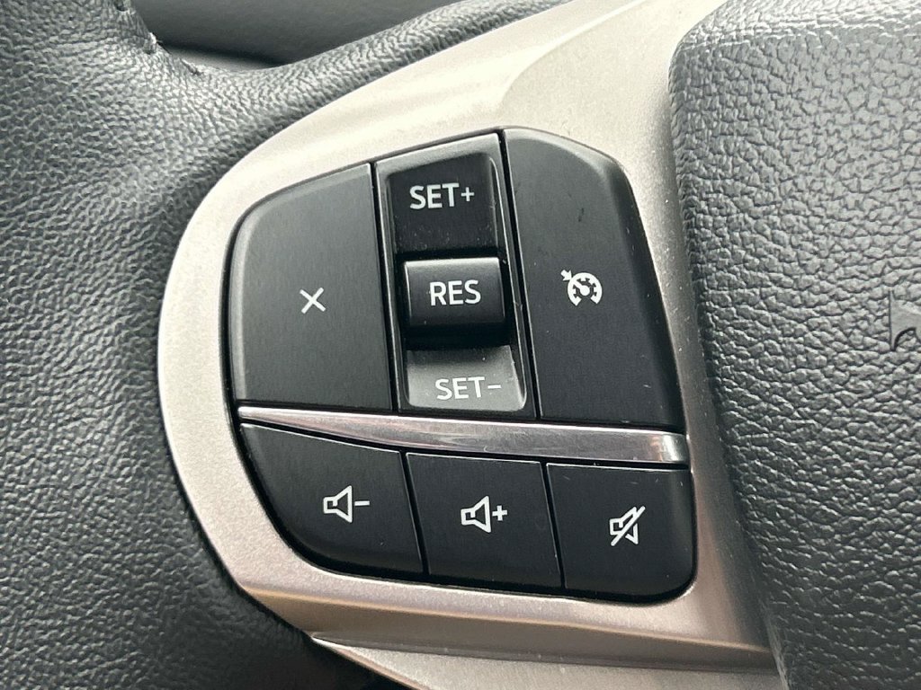 Used 2024 Ford Explorer XLT w/ Equipment Group 202A AWD/4WD image 36