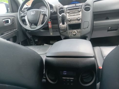 Used 2014 Honda Pilot Touring image 22