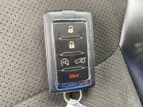 Used 2023 Jeep Grand Cherokee Altitude AWD/4WD image 24