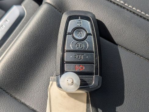 Used 2025 Ford Expedition Max Platinum w/ Stealth Performance Package image 32