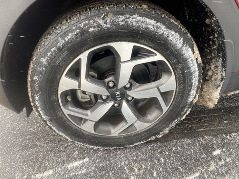 Used 2022 Kia Sportage LX image 9