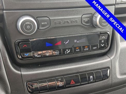 Used 2025 RAM ProMaster 3500 w/ Convenience Group image 18
