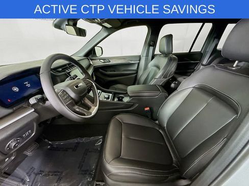 New 2025 Jeep Grand Cherokee Limited w/ Black Appearance Package image 20