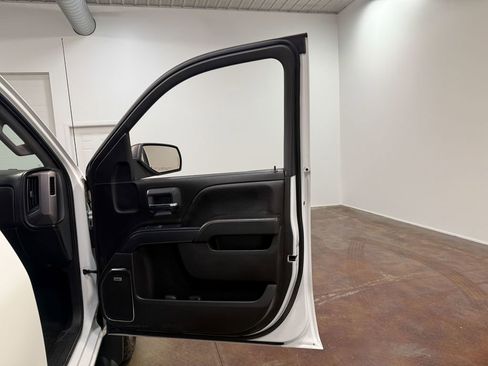 Used 2018 GMC Sierra 1500 SLT image 65