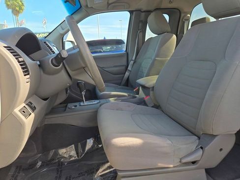 Used 2020 Nissan Frontier S RWD image 13