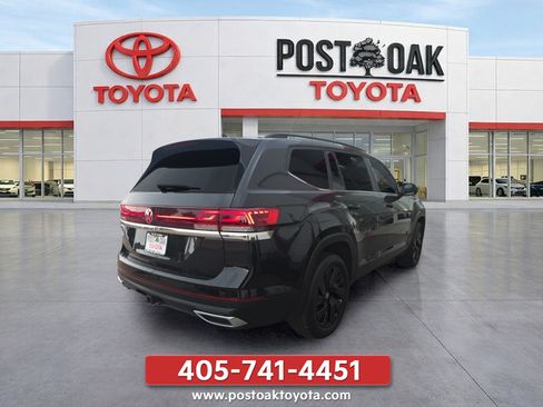 Used 2024 Volkswagen Atlas SE FWD image 5