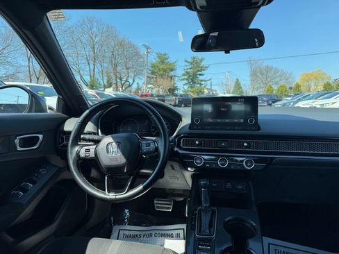 Used 2022 Honda Civic Sport image 16