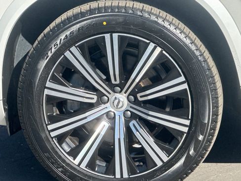 Certified 2024 Volvo XC90 B6 Plus image 12
