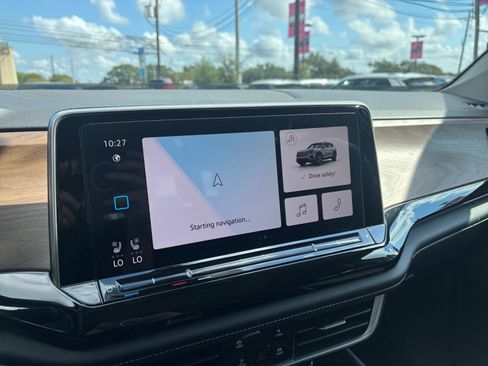 Used 2026 Volkswagen Atlas SE FWD image 20