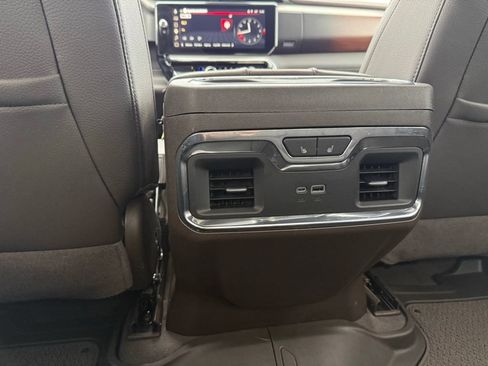 Used 2026 GMC Sierra 1500 Denali AWD/4WD image 26