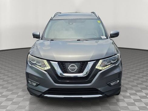 Used 2017 Nissan Rogue SL w/ SL Premium Package FWD image 2