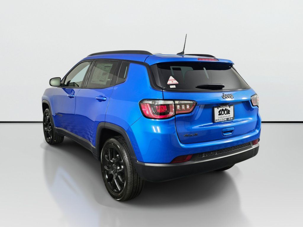 New 2026 Jeep Compass Latitude AWD/4WD image 7