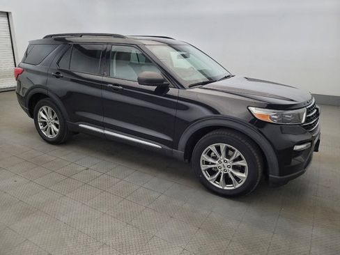Used 2020 Ford Explorer XLT w/ Equipment Group 202A AWD/4WD image 11