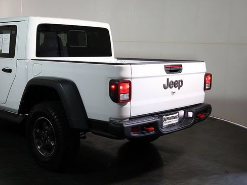 Used 2023 Jeep Gladiator Rubicon w/ Cold Weather Group AWD/4WD image 12