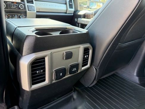 Used 2019 Ford F350 Lariat w/ Lariat Ultimate Package AWD/4WD image 59