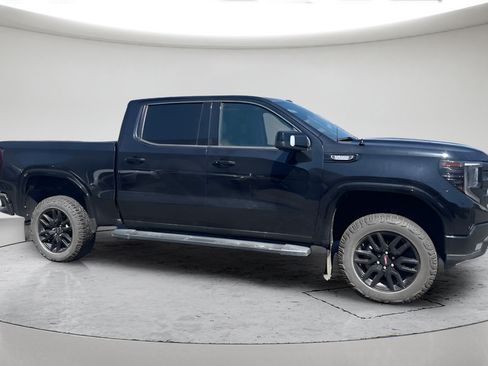 Used 2022 GMC Sierra 1500 Elevation w/ Elevation Premium Package AWD/4WD image 2