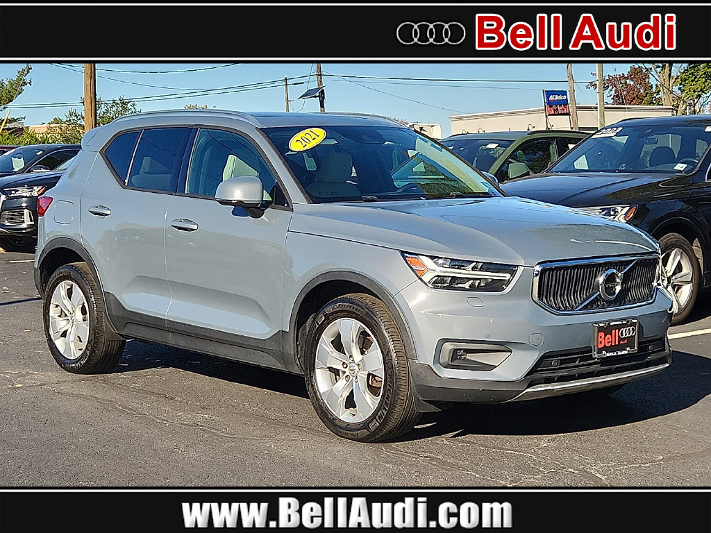 Used 2021 Volvo XC40 T5 Momentum w/ Premium Package AWD/4WD image 1