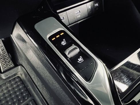 Used 2023 Kia Sorento SX Prestige image 29